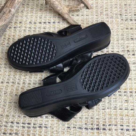Aerosols Wedge Sandals Size 8.5 - Picture 8 of 8